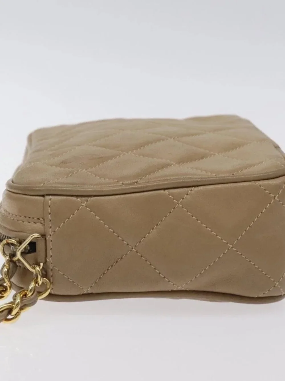 CHANEL Matelasse Chain Shoulder Bag Lamb Skin Beige Gold CC Auth 127575